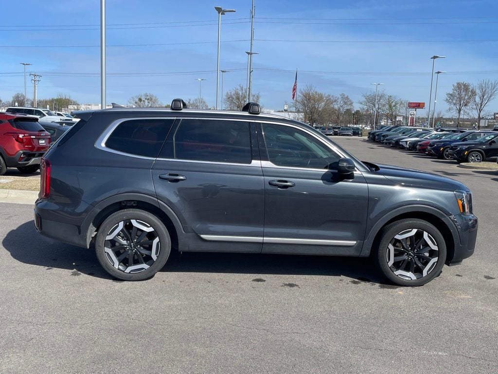 2024 Kia Telluride S HEATED SEATS / NAV / SUNROOF
