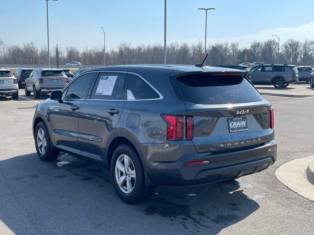 2022 Kia Sorento LX