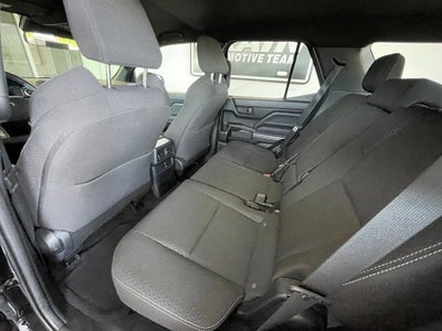 2025 Toyota 4Runner SR5 4X4 / ONE OWNER