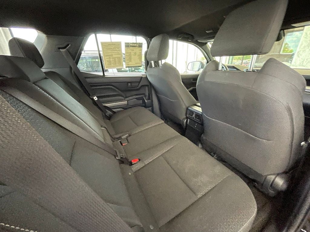 2025 Toyota 4Runner SR5 4X4 / ONE OWNER