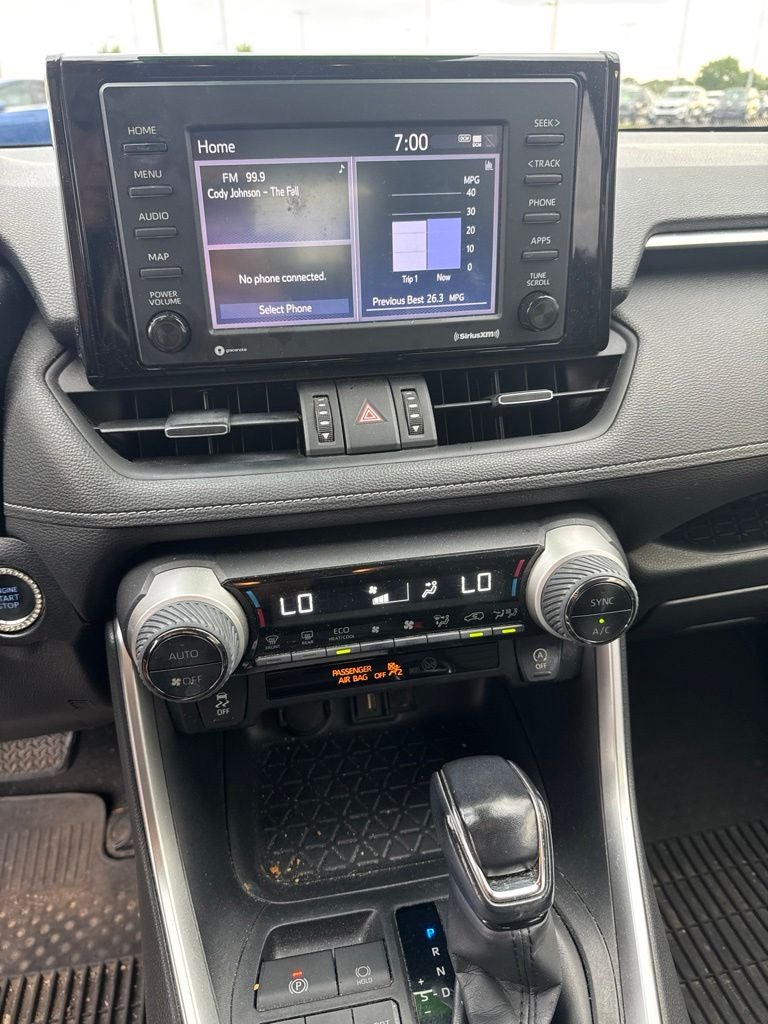 2021 Toyota RAV4 XLE Premium CLEAN CARFAX / ONE OWNER / MOONROOF