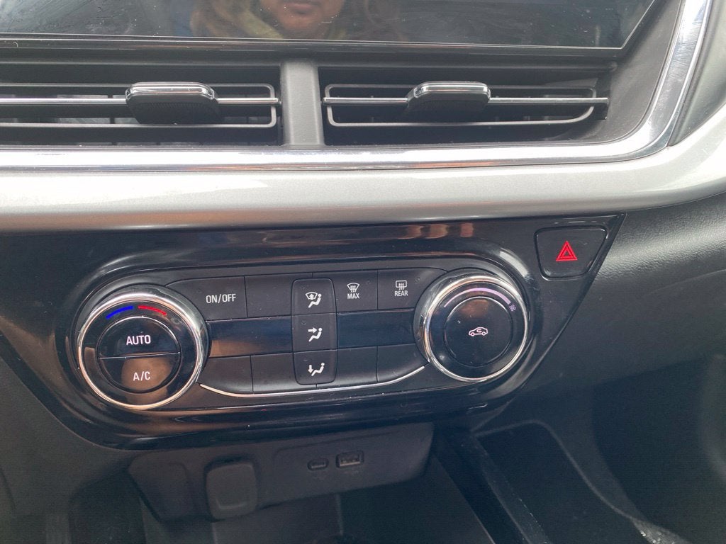 2025 Chevrolet Trax LT BLUETOOTH / BACK UP CAM