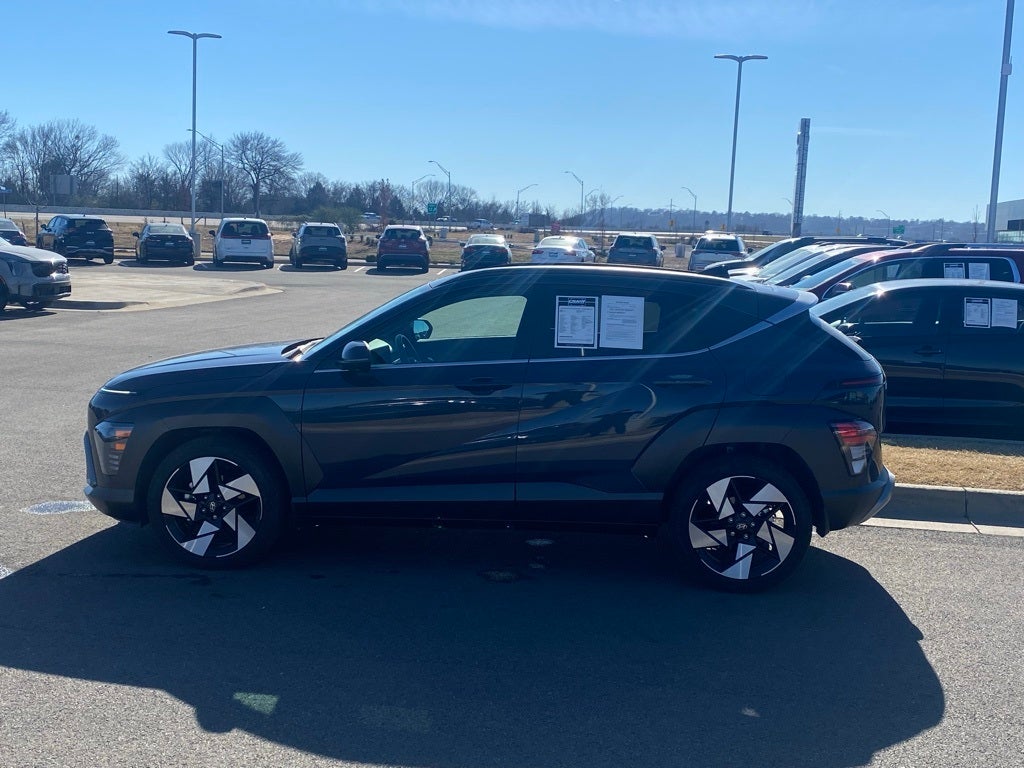 2025 Hyundai KONA Limited MOONROOF / HEATED SEATS / NAV