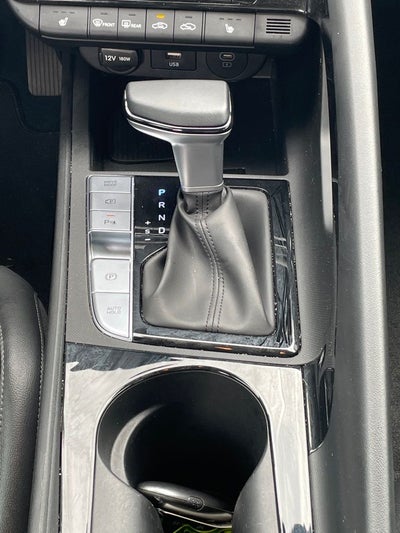 2024 Hyundai ELANTRA Limited NAV / CLEAN CARFAX