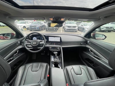 2024 Hyundai ELANTRA Limited NAV / CLEAN CARFAX