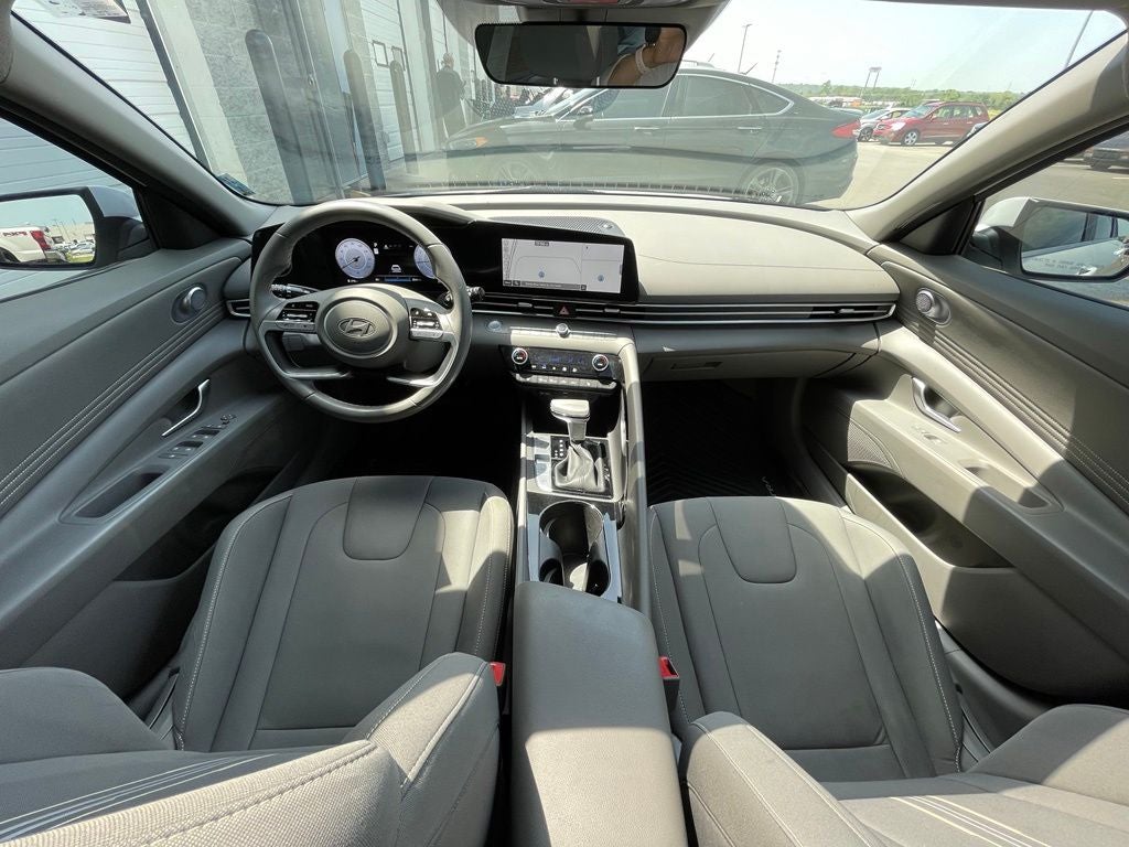 2024 Hyundai ELANTRA SEL NAVIGATION / HEATED SEATS