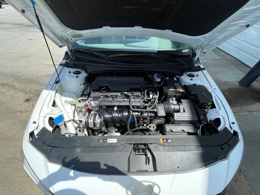 2024 Hyundai ELANTRA SEL NAVIGATION / HEATED SEATS