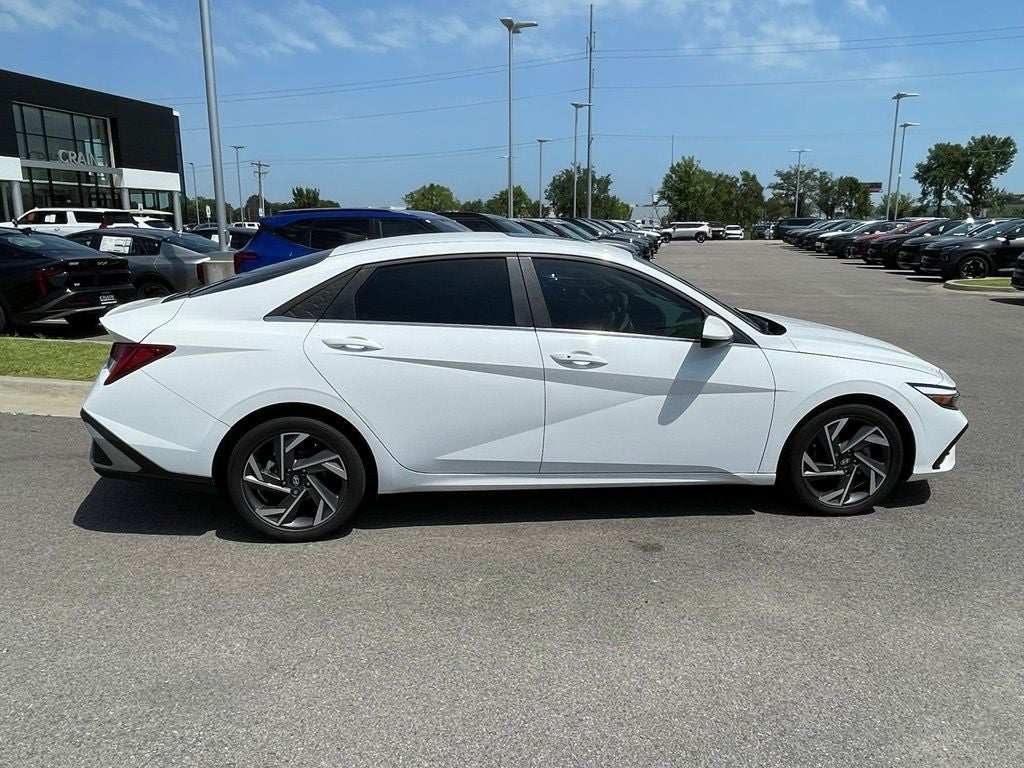 2024 Hyundai ELANTRA SEL NAVIGATION / HEATED SEATS