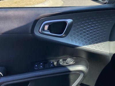 2024 Kia Soul LX ONE OWNER / CLEAN CARFAX