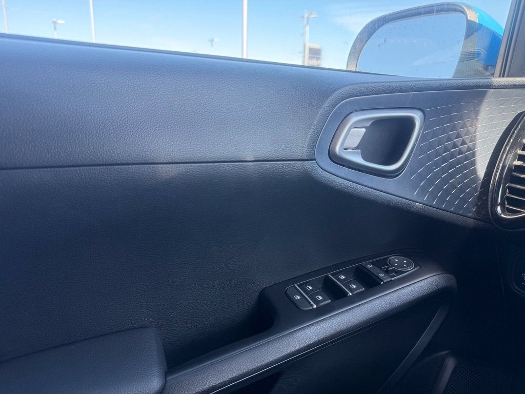 2024 Kia Soul EX HEATED SEATS / NAV / MOONROOF