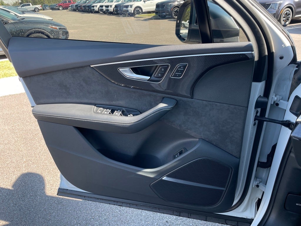 2022 Audi SQ7 MOONROOF / LEATHER / HEATED SEATS quattro