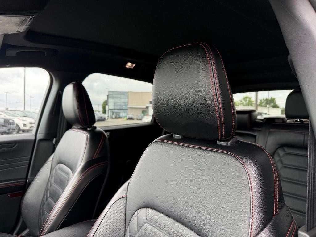 2024 Ford Escape ST-Line Elite