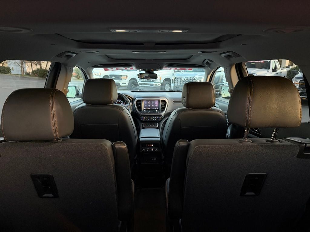 2023 GMC Acadia AT4