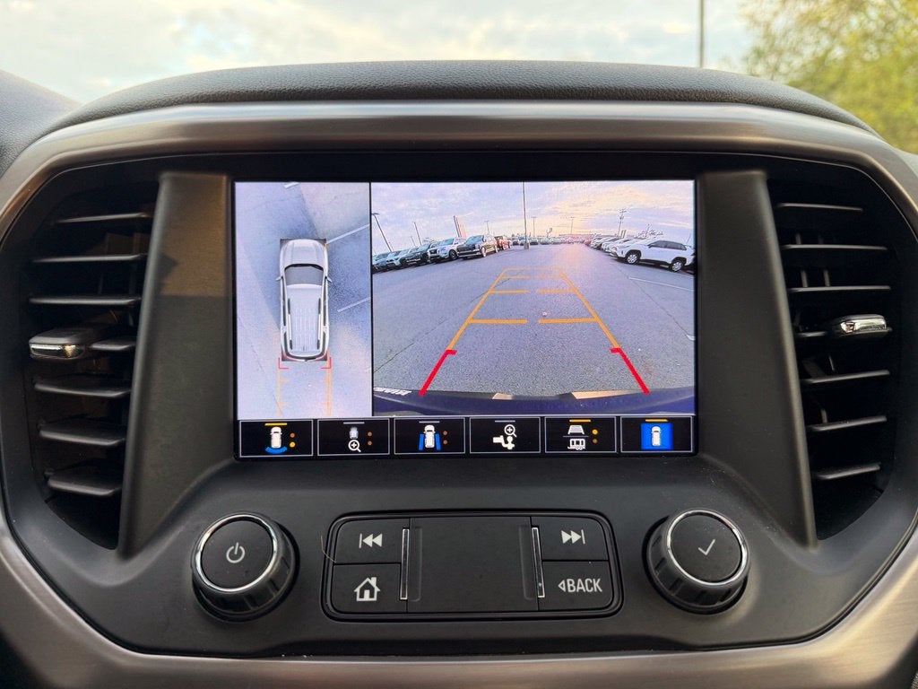2023 GMC Acadia AT4