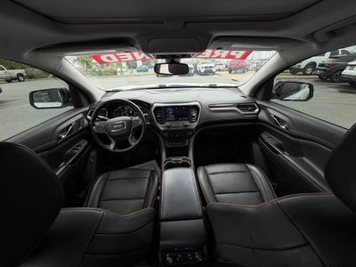 2022 GMC Acadia AT4