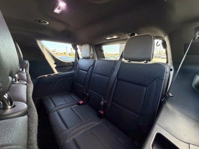 2024 GMC Yukon SLT