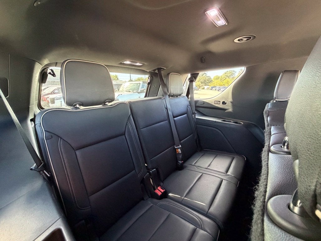 2024 GMC Yukon SLT
