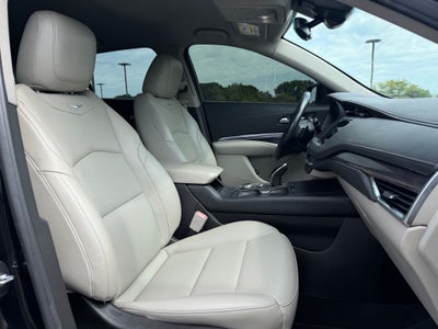 2022 Cadillac XT4 Luxury