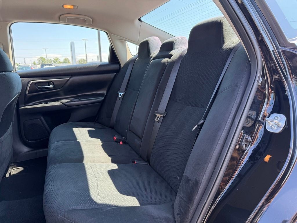 2015 Nissan Altima 2.5 SV *LOW MILES