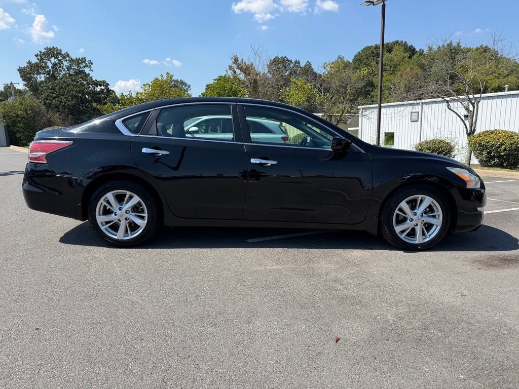 2015 Nissan Altima 2.5 SV *LOW MILES