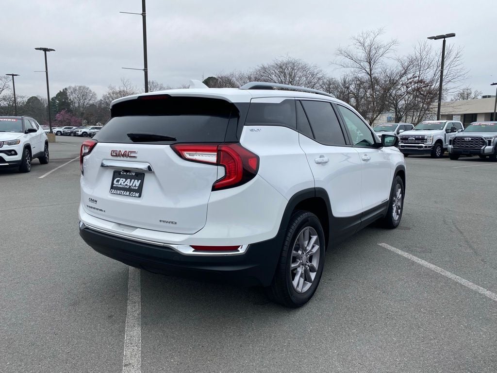 2024 GMC Terrain SLT