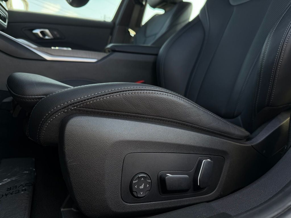 2025 BMW 3 Series 330i