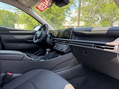 2026 Hyundai TUCSON SE