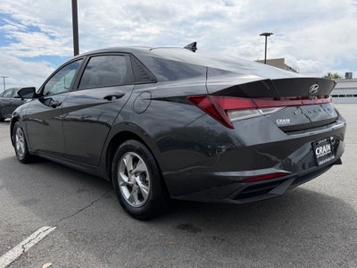 2022 Hyundai ELANTRA SE