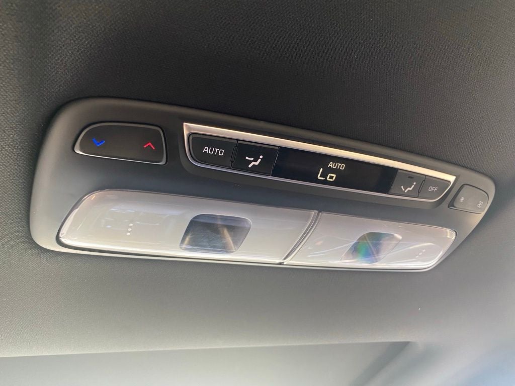 2024 Kia Telluride EX Captains Chairs-Tow Package