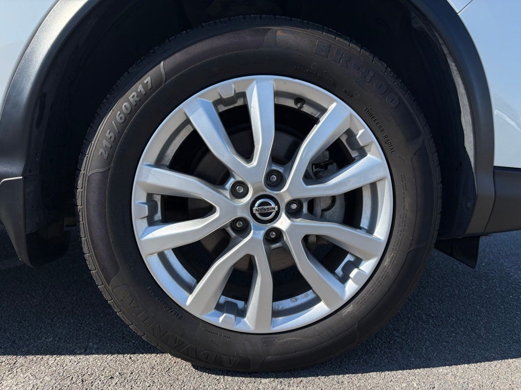 2022 Nissan Rogue Sport SV