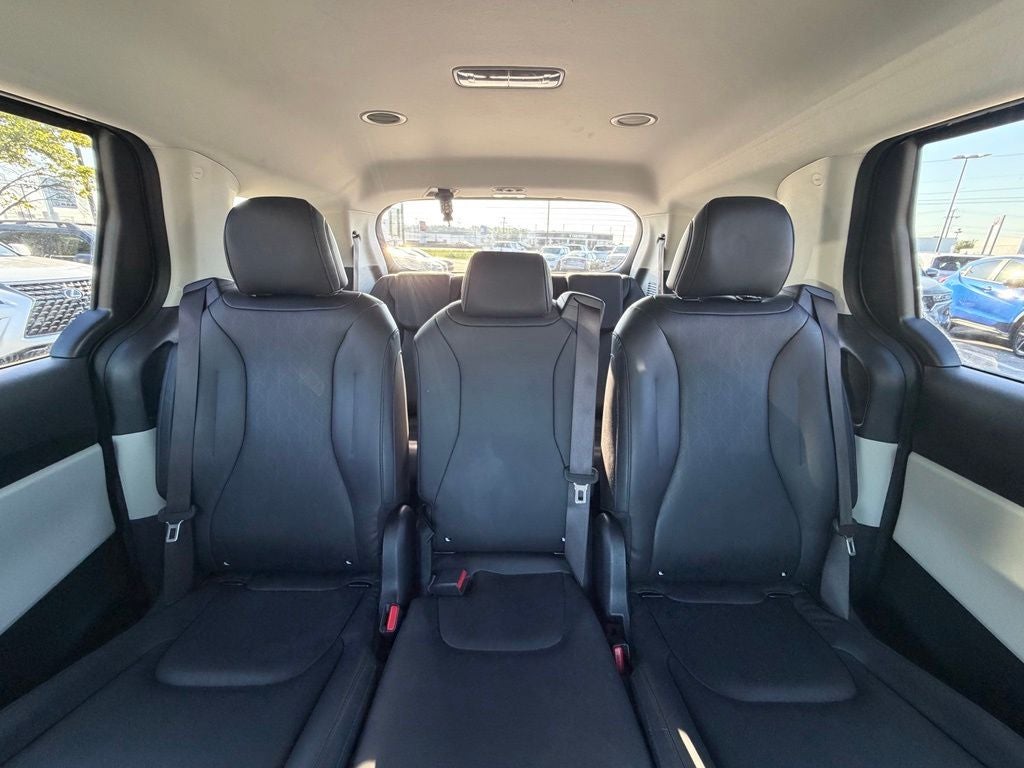2024 Kia Carnival LX *Kia Certified Pre-Owned/8 Pasenger