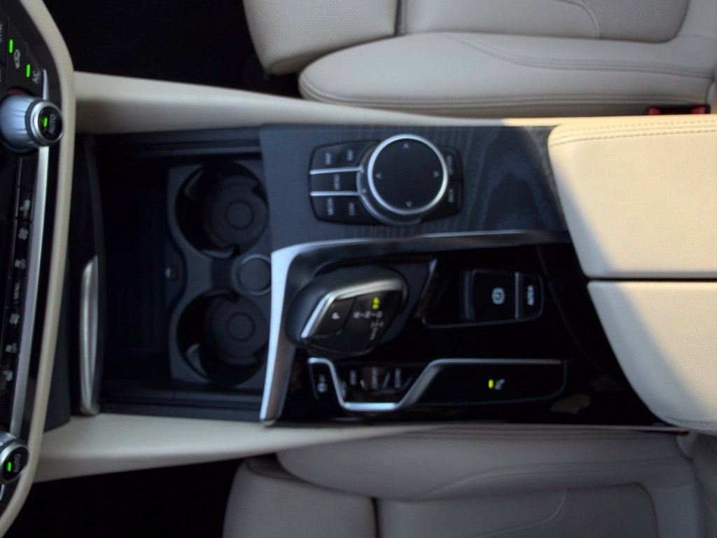 2022 BMW 5 Series 540i xDrive *Live Cockpit Pro/ Convenience Pkg