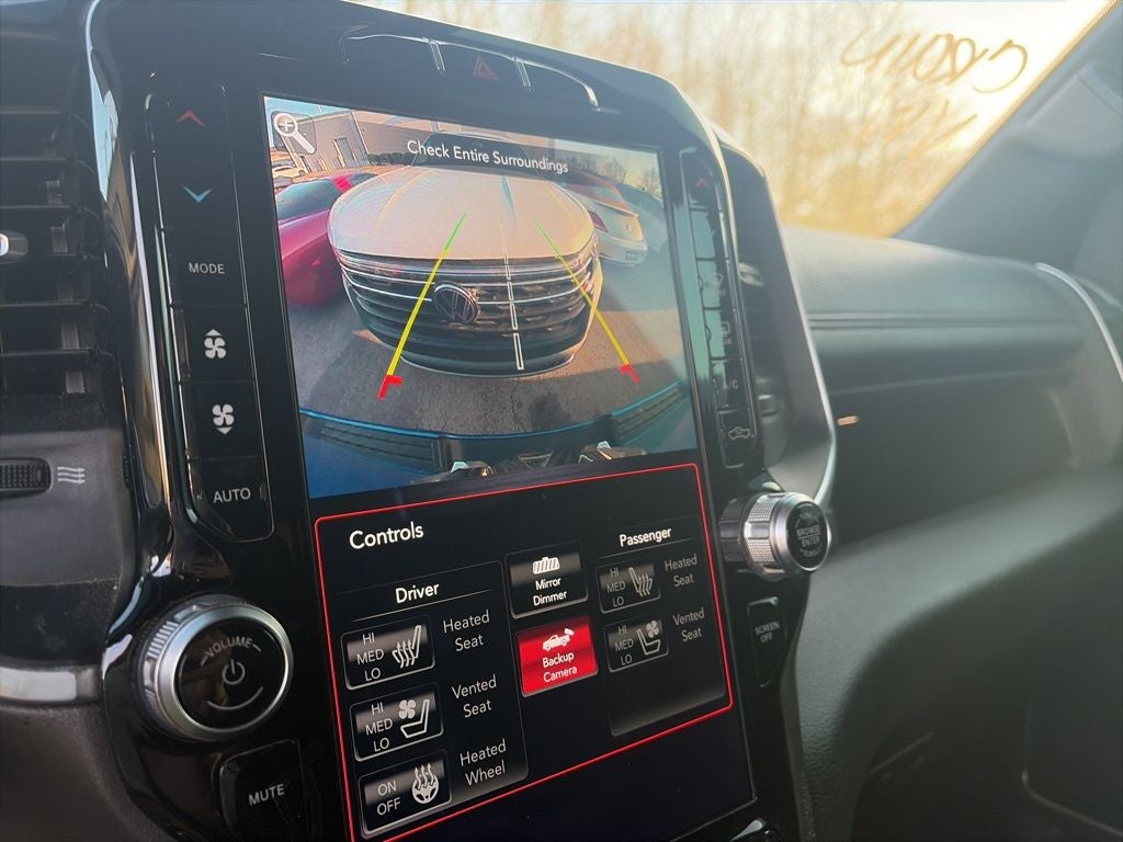 2021 RAM 1500 Laramie CUSTOM WHEELS! CLEAN CARFAX LOW MILES