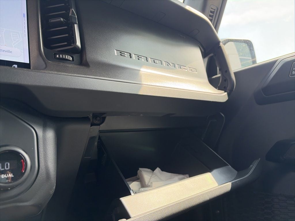 2025 Ford Bronco Big Bend CLEAN 1 OWNER CARFAX