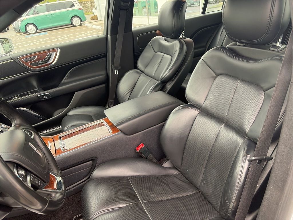 2018 Lincoln Continental Select