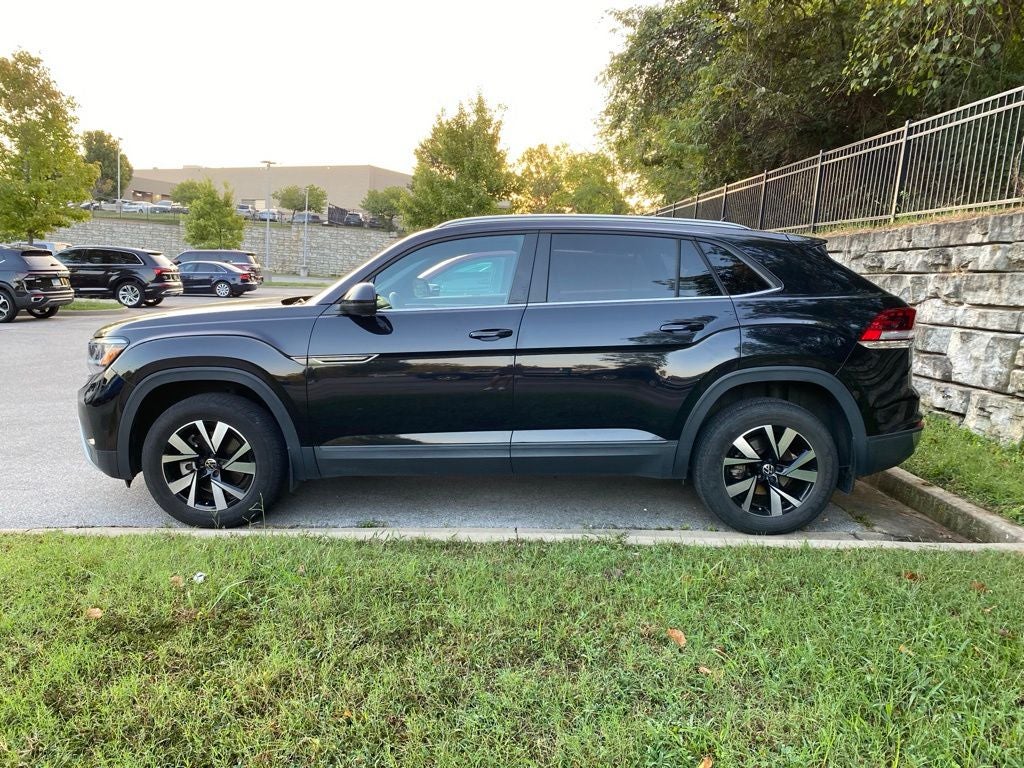 2022 Volkswagen Atlas Cross Sport 2.0T SE