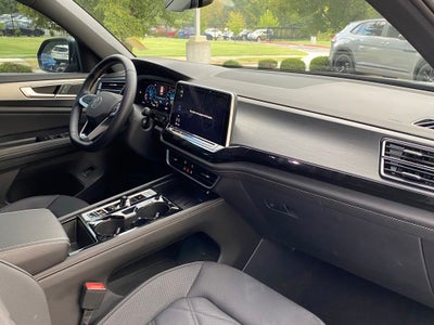 2025 Volkswagen Atlas Cross Sport 2.0T SE w/Technology