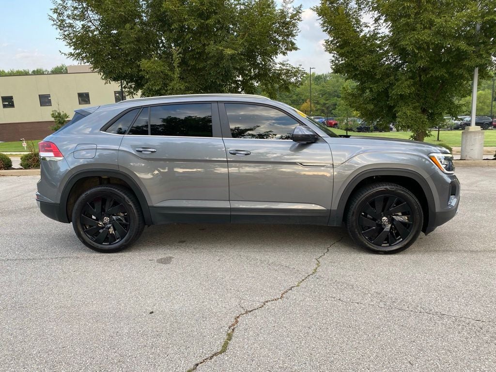 2025 Volkswagen Atlas Cross Sport 2.0T SE w/Technology