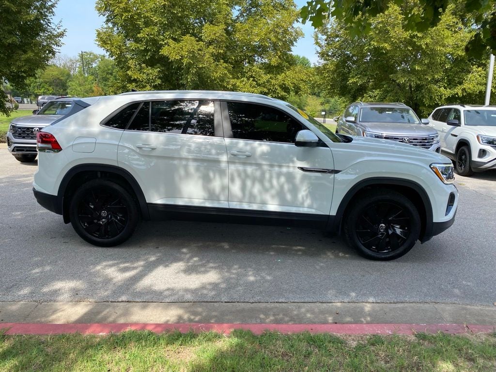 2024 Volkswagen Atlas Cross Sport 2.0T SE w/Technology