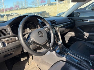 2016 Volkswagen Passat 1.8T SE