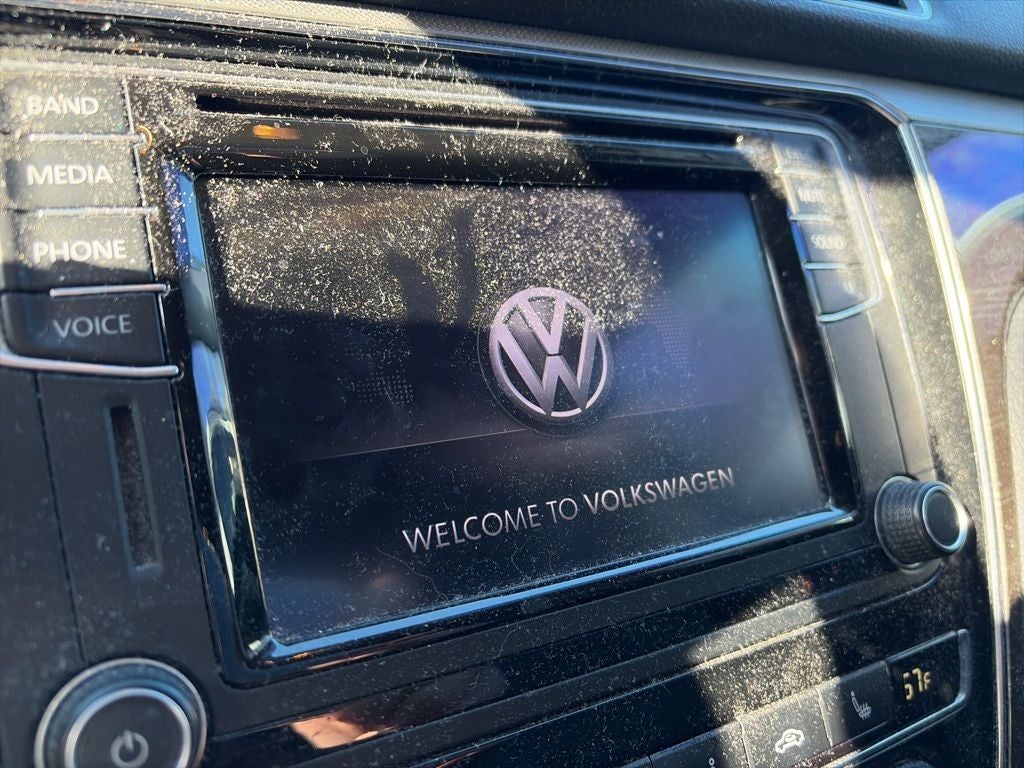 2016 Volkswagen Passat 1.8T SE