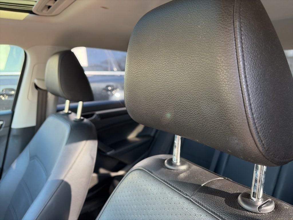 2016 Volkswagen Passat 1.8T SE