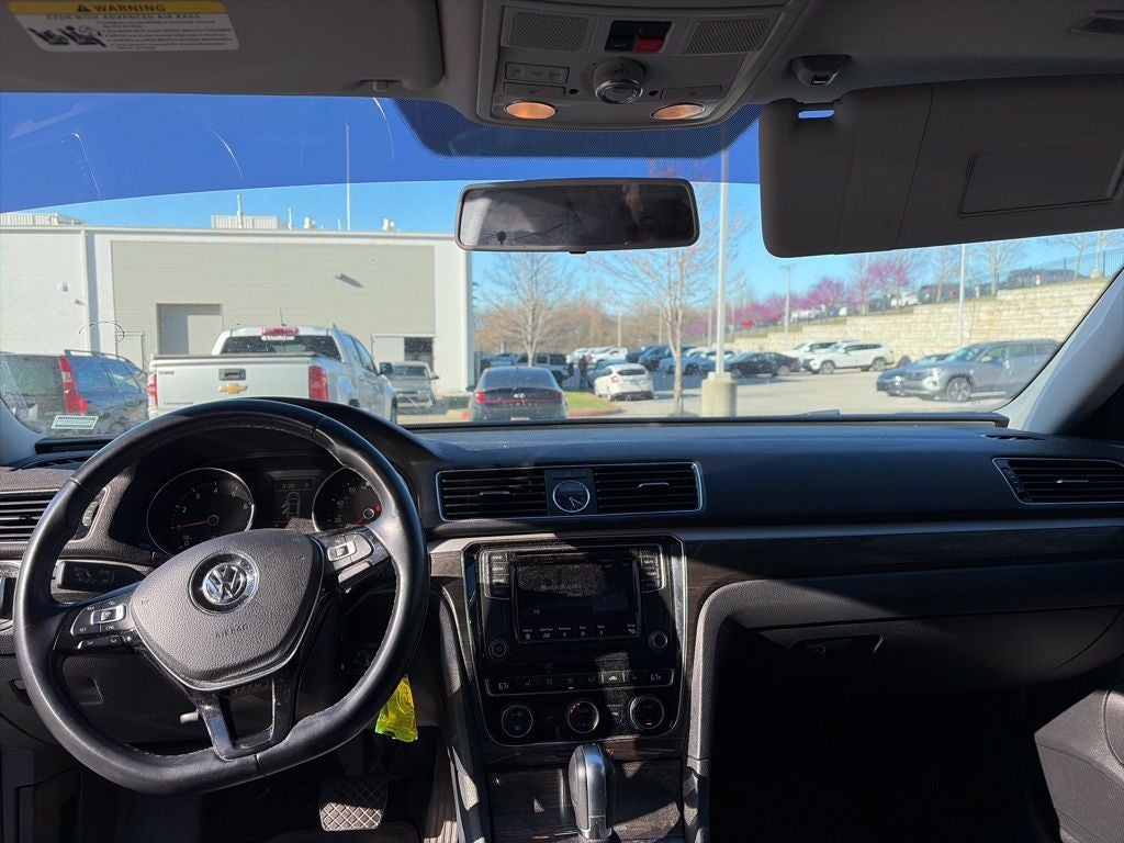 2016 Volkswagen Passat 1.8T SE
