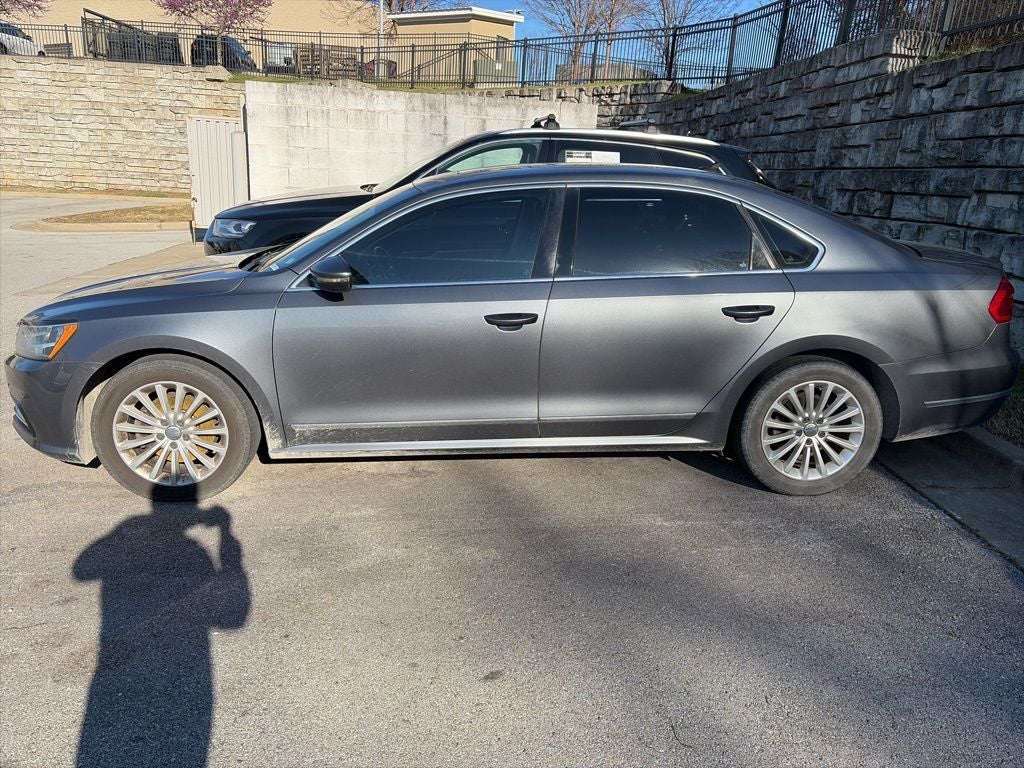 2016 Volkswagen Passat 1.8T SE