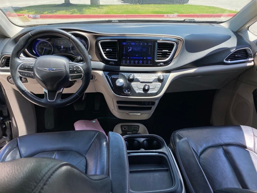 2017 Chrysler Pacifica Touring L