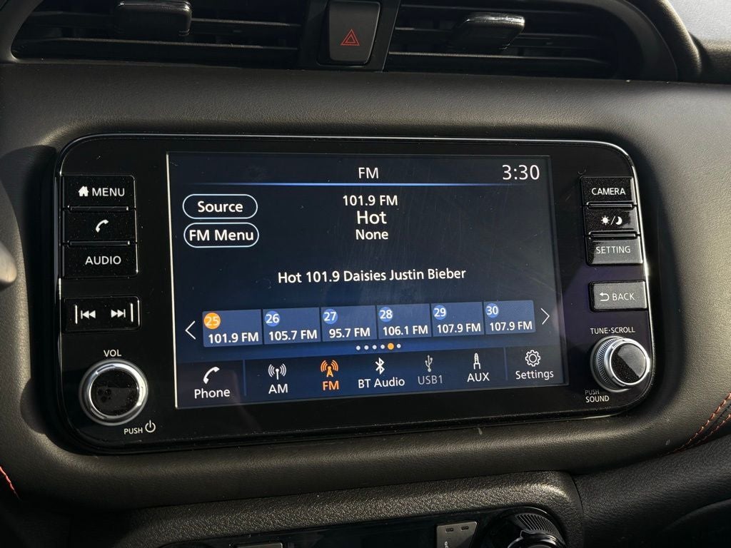 2021 Nissan Kicks SR