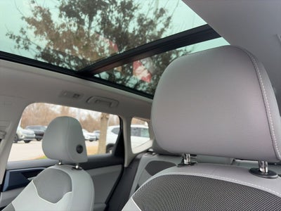 2024 Volkswagen Taos 1.5T SE Clean CARFAX 1-Owner