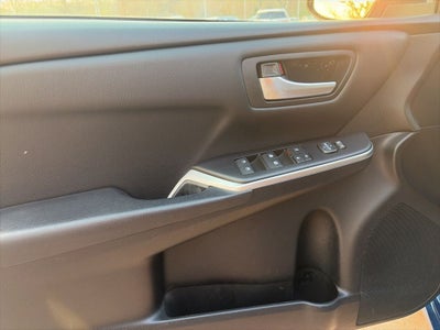 2017 Toyota Camry SE CLEAN CARFAX AND GOOD SVC RECORDS