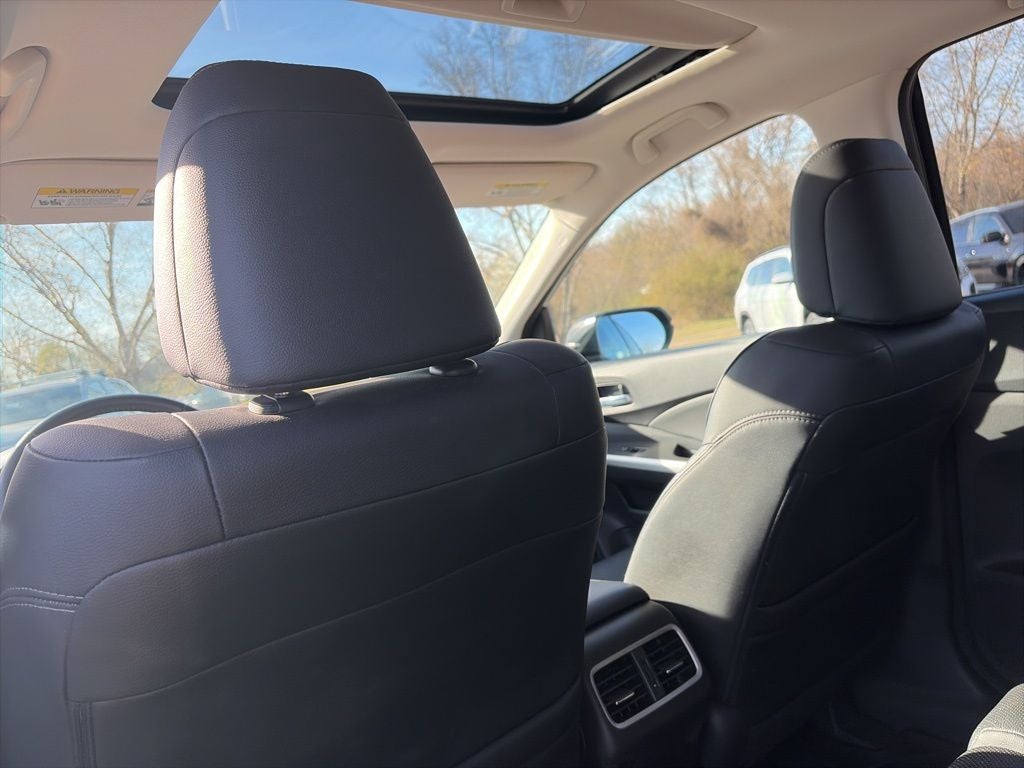 2015 Honda CR-V Touring AWD CLEAN CARFAX LOW MILES!!