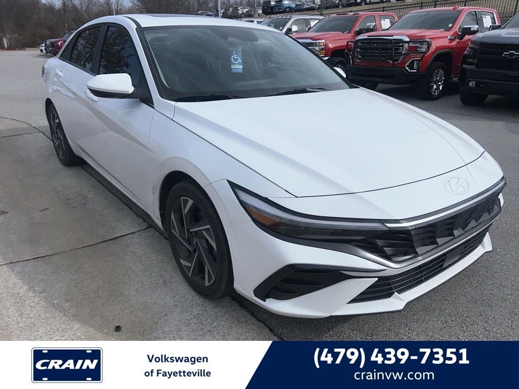 2024 Hyundai ELANTRA SEL